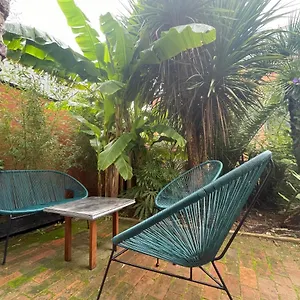 https://la-petite-maison-dans-la-jungle.inbrittany.com